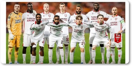 Samsunspor’da 4 Futbolcuyla Yollar Ayrıldı